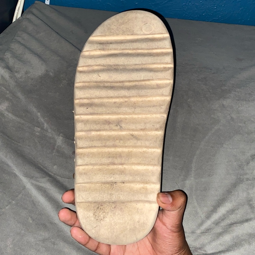 Kaws Slide. - Picture 2 of 2